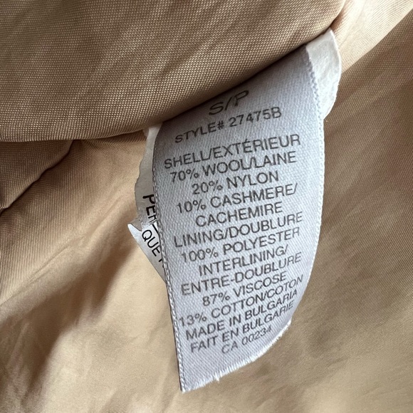 Mantles Hooded Coat 70% wool - Picture 9 of 9